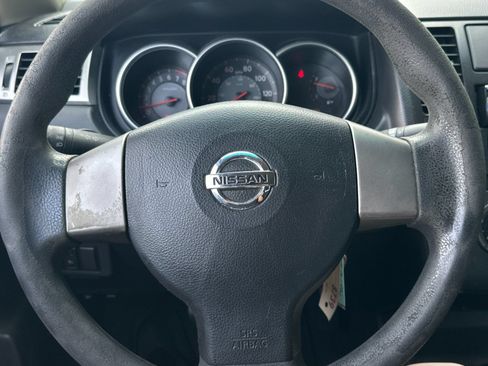 Used 2009 Nissan Versa 1.8 S FWD image 19