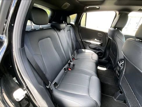 Used 2025 Mercedes-Benz GLA 250 image 23
