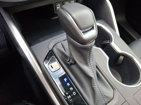 Certified 2024 Toyota Highlander XLE image 15