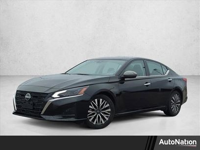 Used 2024 Nissan Altima 2.5 SV