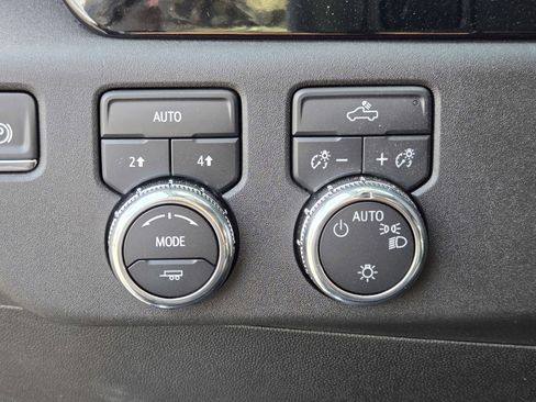 New 2025 GMC Sierra 1500 SLE AWD/4WD image 38