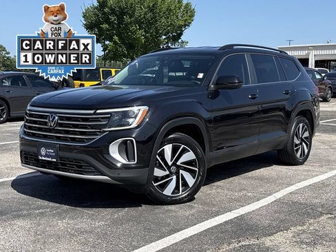 Used 2024 Volkswagen Atlas SE FWD image 1
