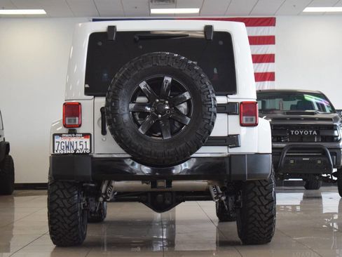 Used 2014 Jeep Wrangler Unlimited Sahara AWD/4WD image 29