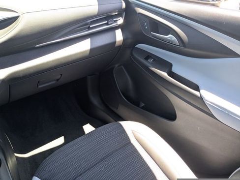 Used 2024 Buick Envista Preferred w/ Advanced Safety Package FWD image 16