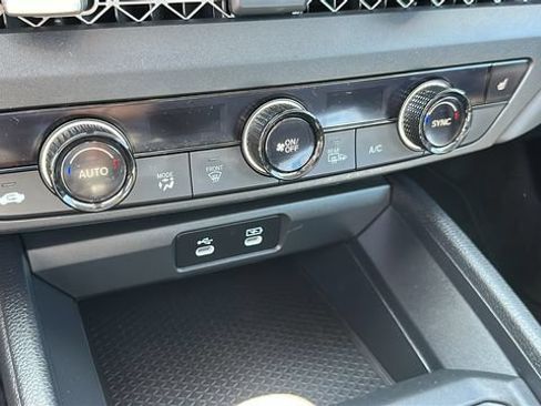 Used 2025 Honda Accord SE image 18