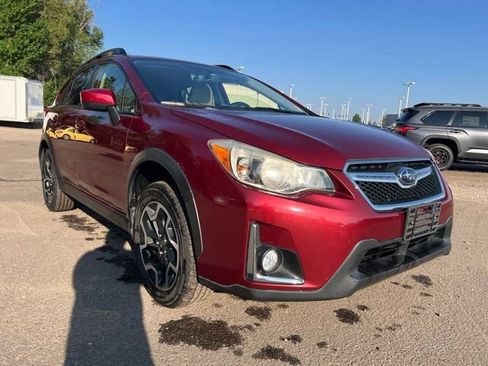 Used 2017 Subaru Crosstrek 2.0i Premium AWD/4WD image 8