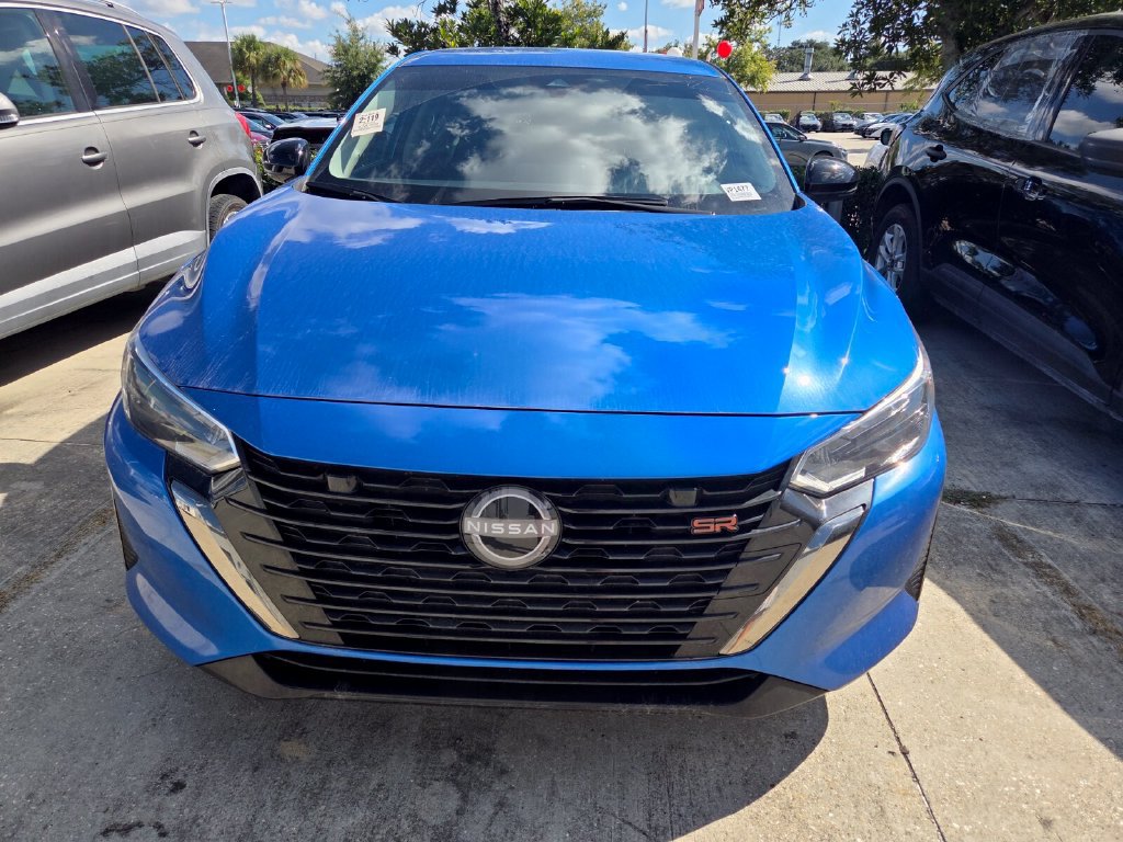 Used 2025 Nissan Sentra SR w/ Trunk Package FWD image 7