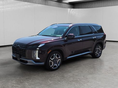 Used 2024 Hyundai Palisade Limited AWD/4WD image 3