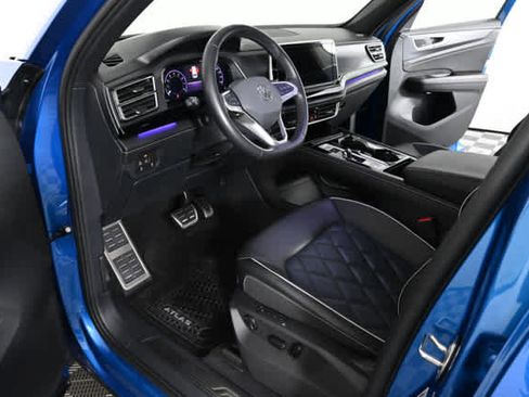 Used 2024 Volkswagen Atlas Cross Sport SEL Premium R-Line image 21
