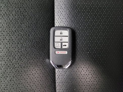 Used 2017 Honda Accord EX-L image 32