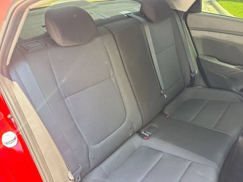 Used 2022 Hyundai Accent SEL FWD image 34