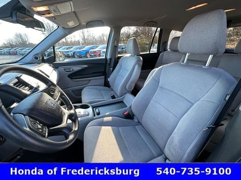 Used 2021 Honda Pilot EX image 16