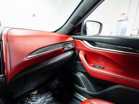 Used 2018 Maserati Levante S GranSport image 56