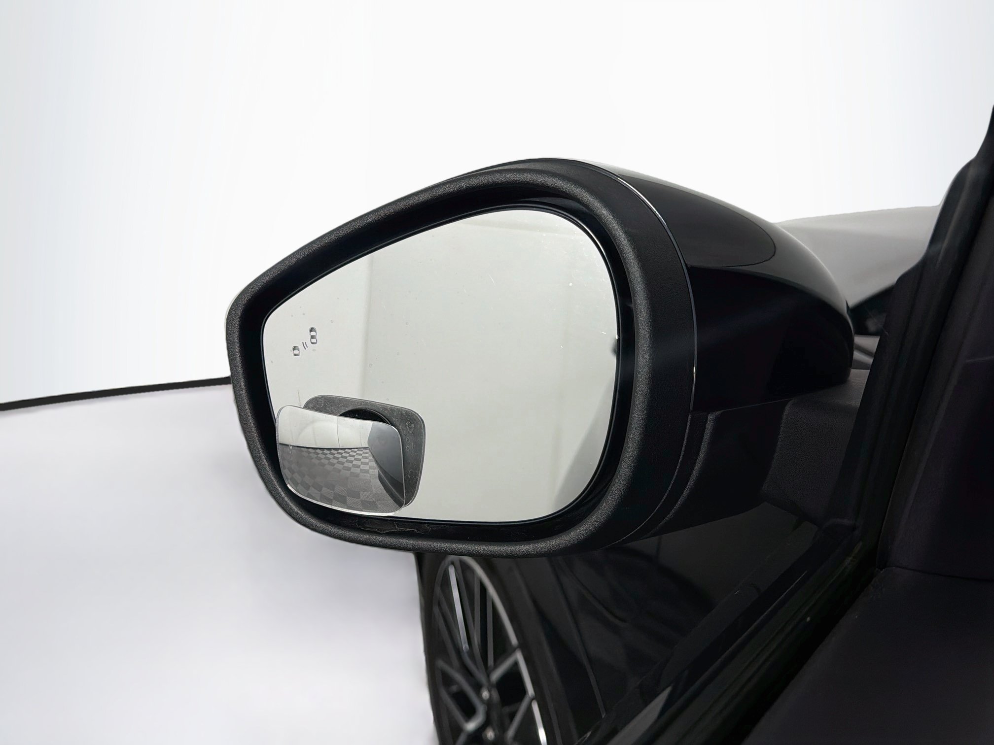 Used 2024 Ford Mustang Mach-E Premium RWD image 16