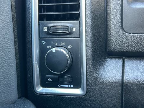 Used 2024 RAM 1500 Classic SLT RWD image 28