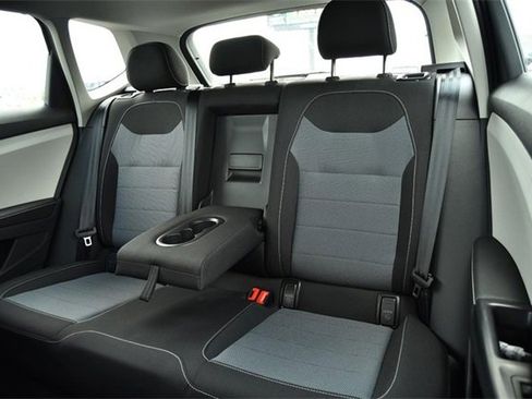 New 2025 Volkswagen Taos S image 21