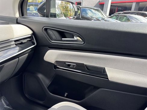 Used 2024 Honda Prologue EX image 29