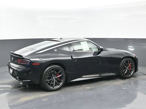 Used 2024 Nissan Z Performance w/ Floor Mat Package RWD image 6