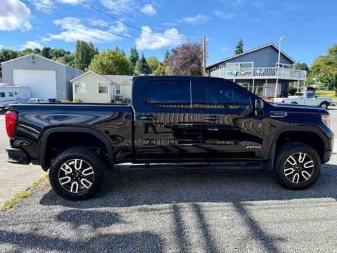 Used 2019 GMC Sierra 1500 AT4 w/ AT4 Premium Package AWD/4WD image 8