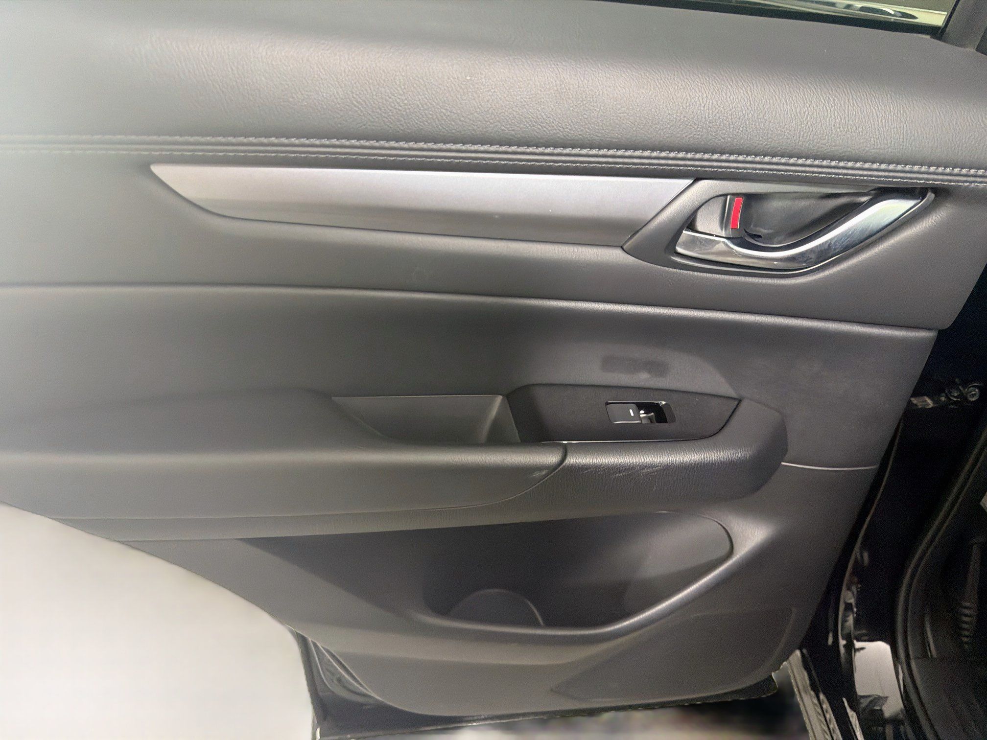 Used 2025 MAZDA CX-5 AWD 2.5 S w/ Preferred Package image 25