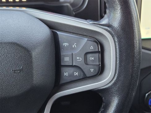 Used 2023 Ford Bronco Badlands image 30