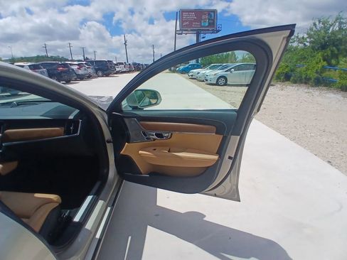 Used 2017 Volvo S90 T6 Inscription w/ Vision Package AWD/4WD image 19