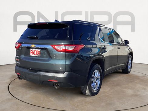 Used 2021 Chevrolet Traverse LT image 14