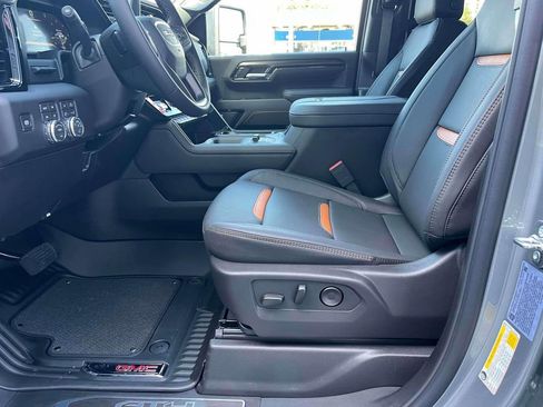 New 2026 GMC Sierra 2500 AT4 w/ Technology Package AWD/4WD image 22