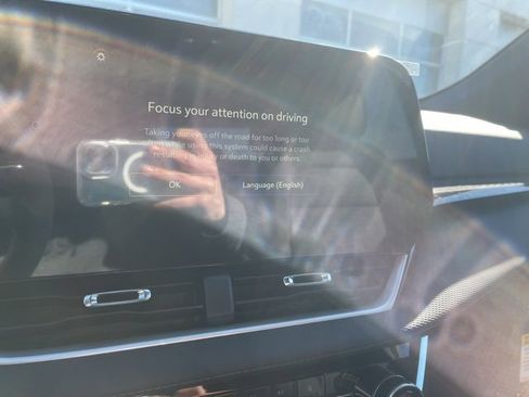 New 2025 Chevrolet Equinox LT image 15