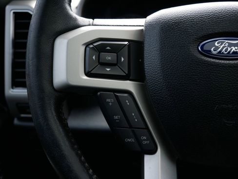 Certified 2019 Ford F150 Lariat w/ Equipment Group 502A Luxury image 20