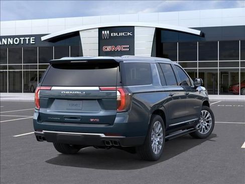 New 2026 GMC Yukon XL Denali w/ Sun & Power Step Package AWD/4WD image 4