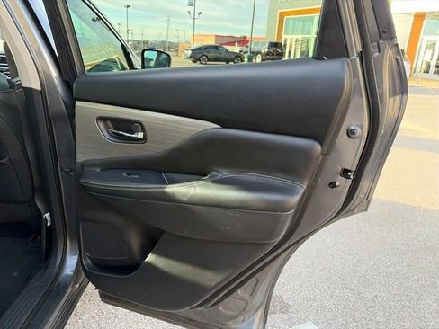 Used 2018 Nissan Murano SL image 21