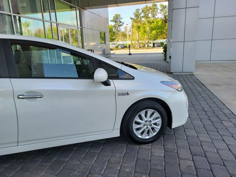 Used 2013 Toyota Prius Prime Base image 8