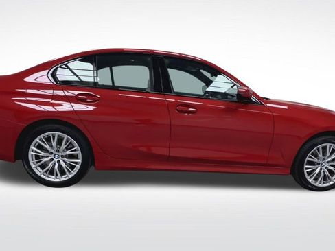 Used 2023 BMW 330i xDrive Sedan w/ Driving Assistance Package AWD/4WD image 9
