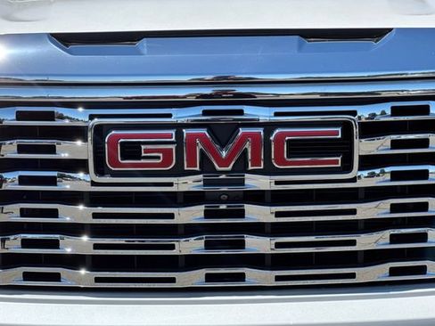 Used 2023 GMC Sierra 1500 Denali w/ Technology Package AWD/4WD image 50