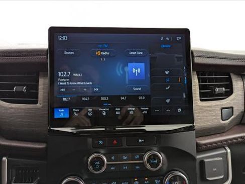 Used 2023 Ford Expedition Limited image 27