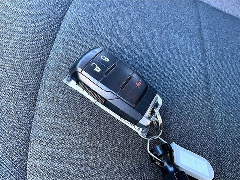 Used 2024 RAM 2500 Tradesman w/ Chrome Appearance Group image 11