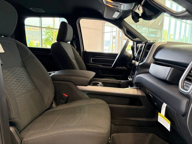 New 2026 RAM 2500 Big Horn AWD/4WD image 30