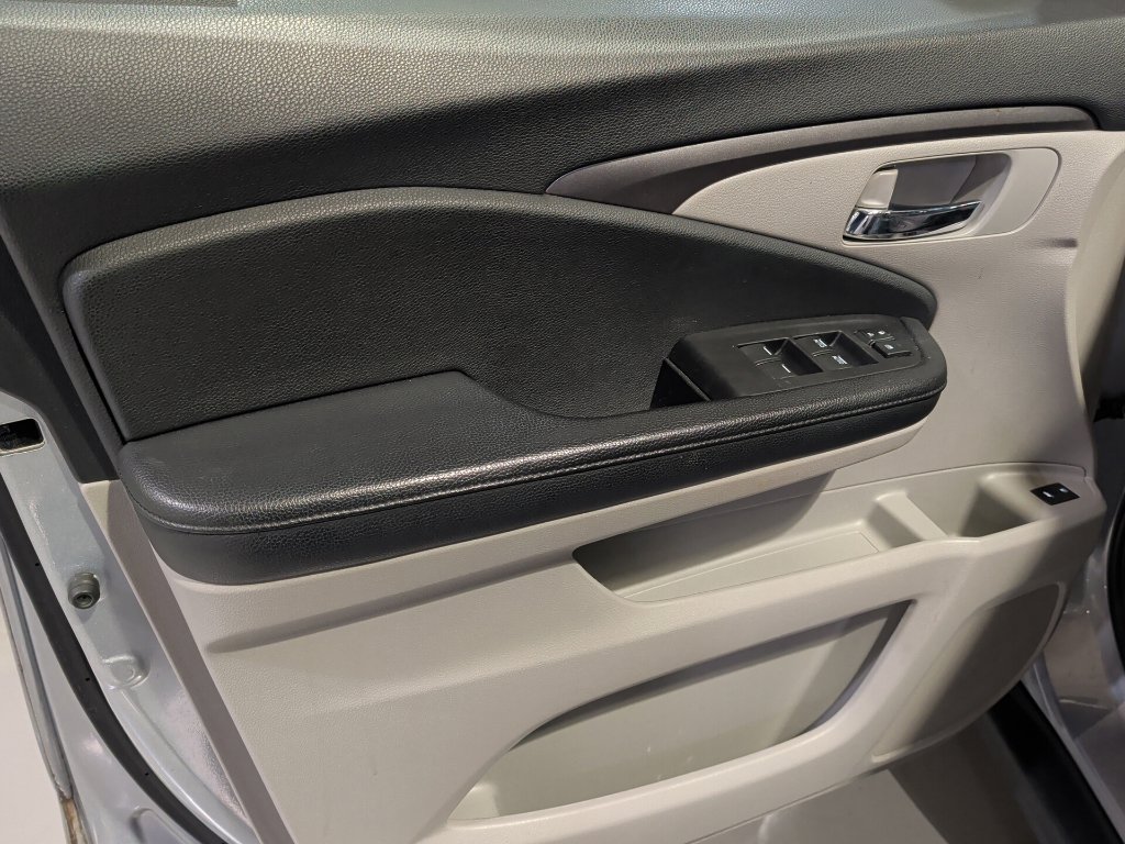 Used 2018 Honda Pilot EX-L image 17