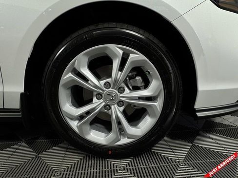 New 2025 Honda Accord LX image 9