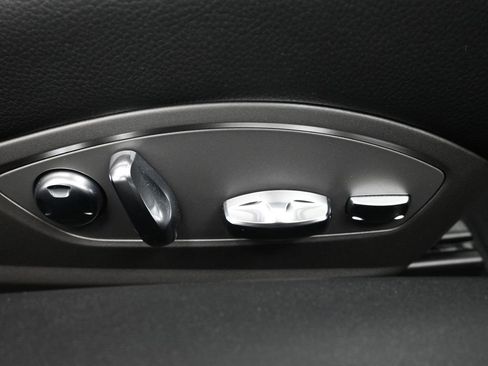 Used 2025 Porsche 718 Cayman S image 13