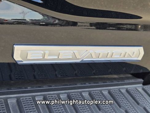 New 2026 GMC Sierra 1500 Elevation image 16