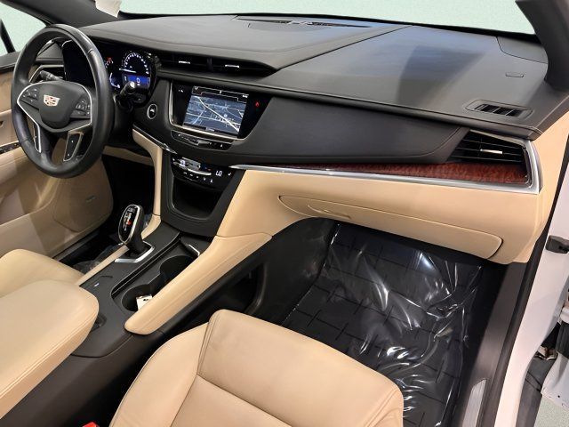 Used 2017 Cadillac XT5 Luxury FWD image 13