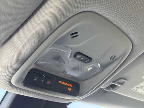 Used 2021 Chevrolet TrailBlazer LT image 15