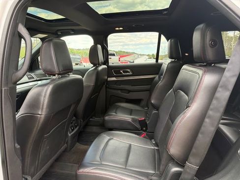 Used 2018 Ford Explorer Sport w/ Equipment Group 401A AWD/4WD image 25