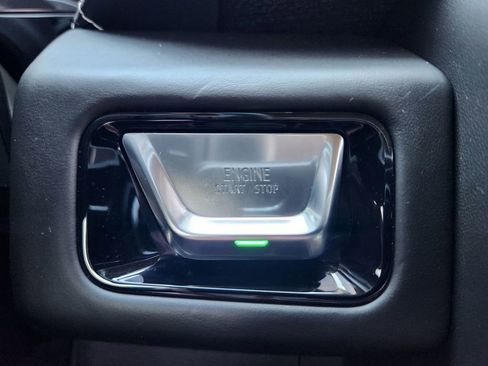 Certified 2025 GMC Yukon AT4 Ultimate image 21