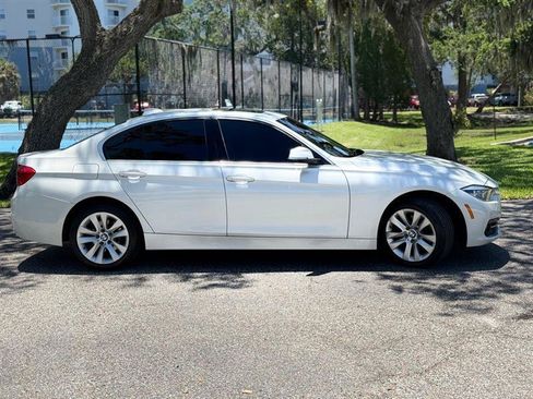 Used 2017 BMW 330i Sedan RWD image 6