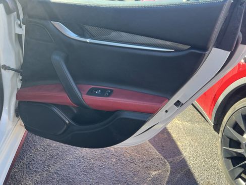 Used 2015 Maserati Ghibli S Q4 image 16