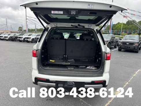 Used 2024 Toyota Sequoia Limited w/ Tow Technology Package AWD/4WD image 32