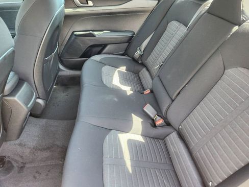 New 2025 Kia K5 LXS image 12